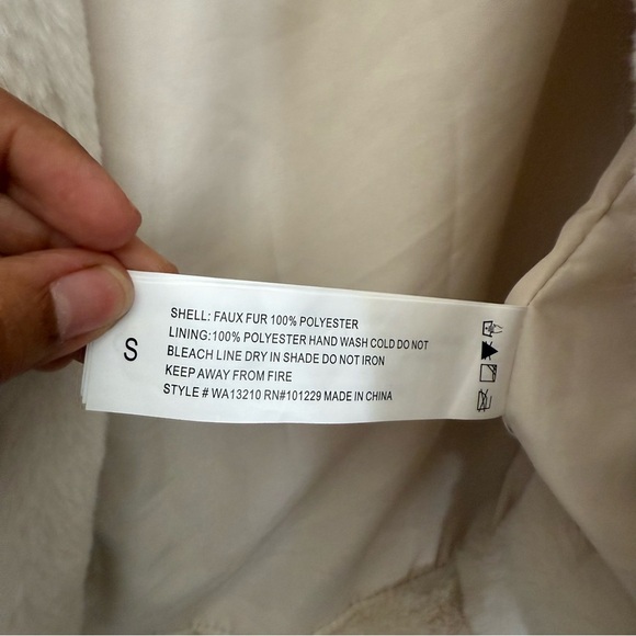 NWOT Altar’d state faux fur coat - Picture 10 of 13